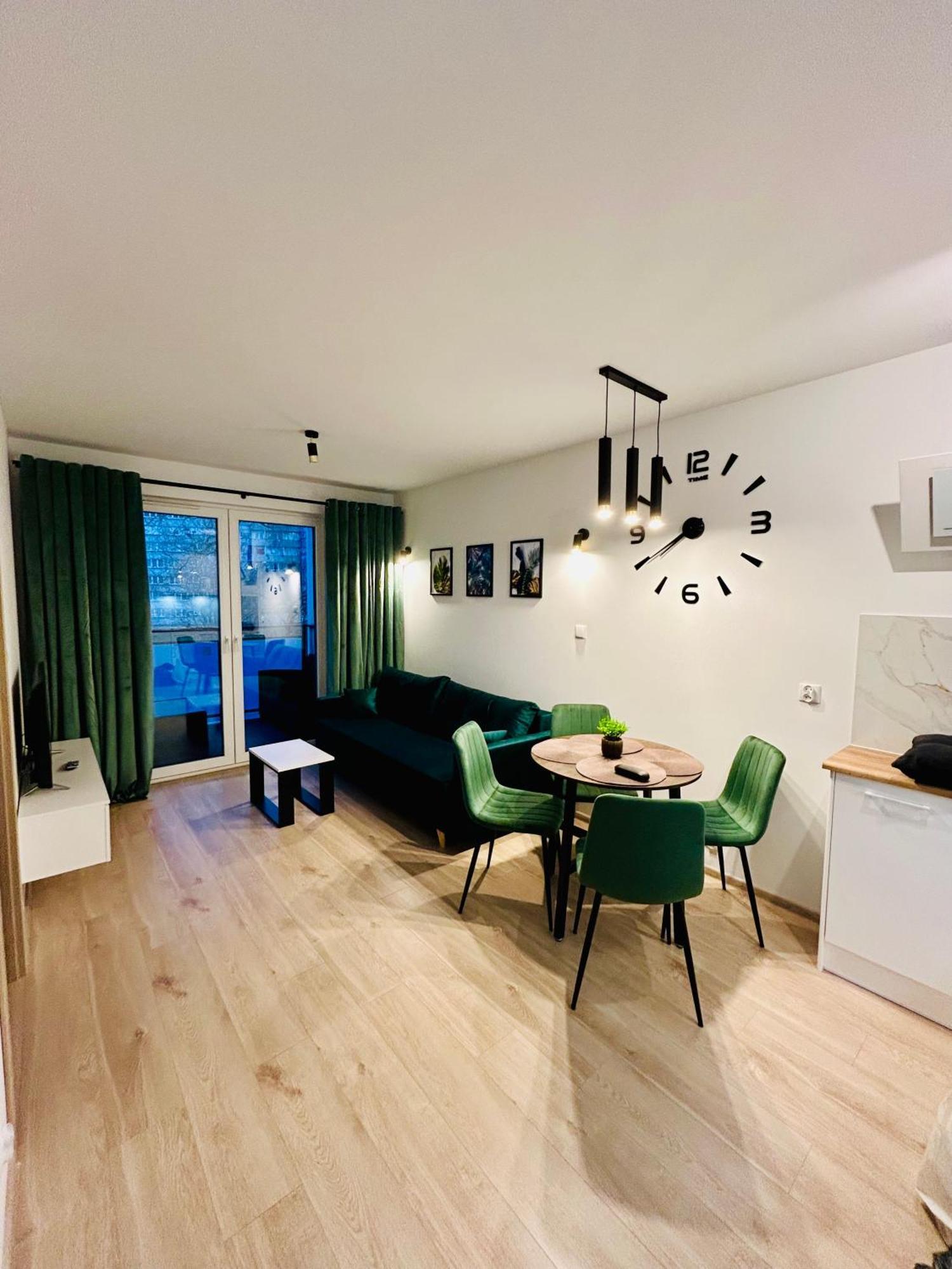 Apartment Green With Private Bike Storage Świnoujście Екстериор снимка