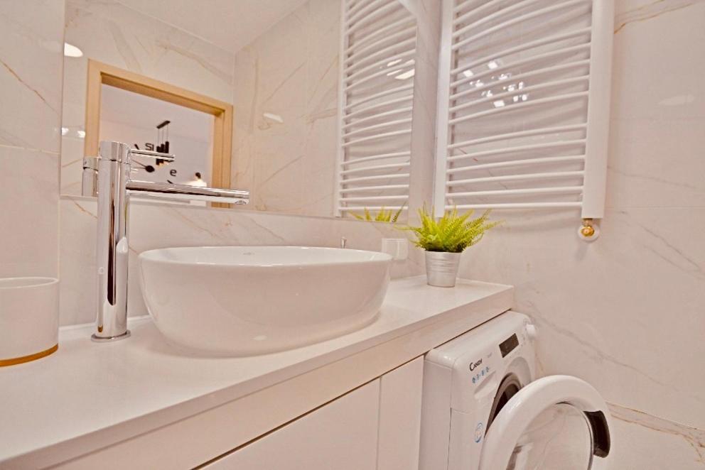 Apartment Green With Private Bike Storage Świnoujście Екстериор снимка